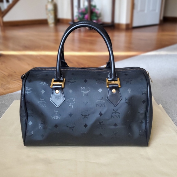 MCM Boston Bag - Picture 3 of 16